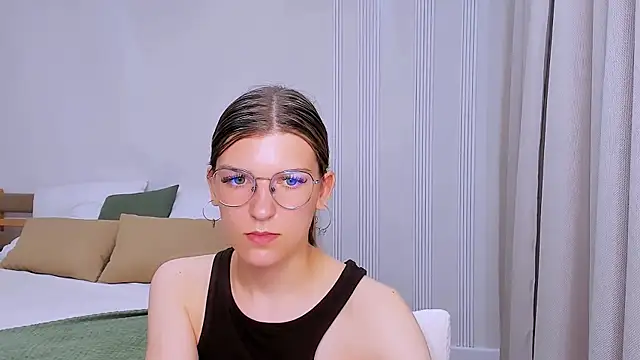 AnnaThorne webcam