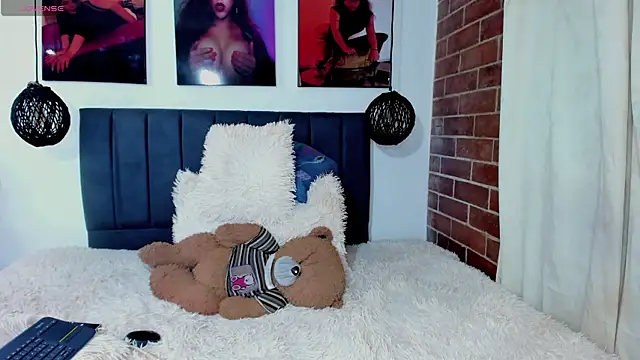 kyliejenner_hot webcam