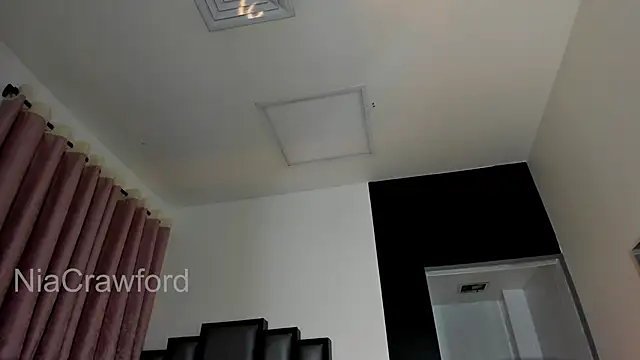 NiaCrawfordd webcam