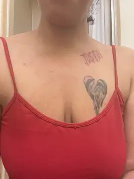 Desirae_Luciano webcam