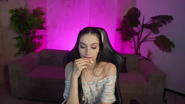 Mila_Rose054 webcam