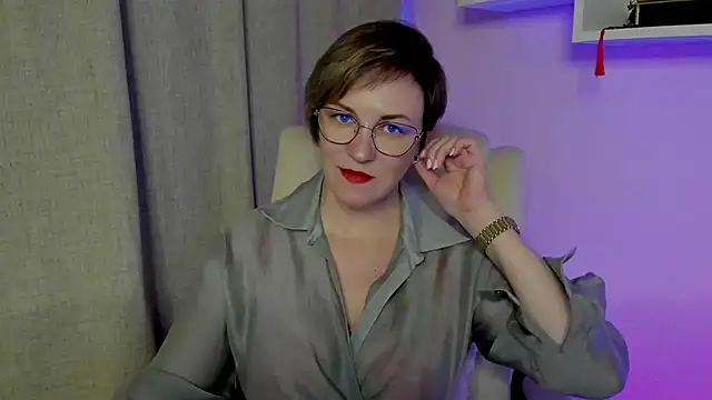 feliziaDesire webcam