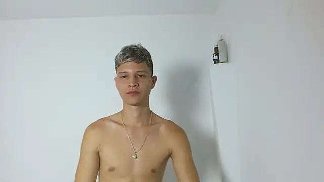 Twinkcock22 webcam