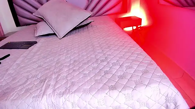 Aleja_NightVibe webcam
