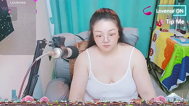 AngelwithEcup webcam