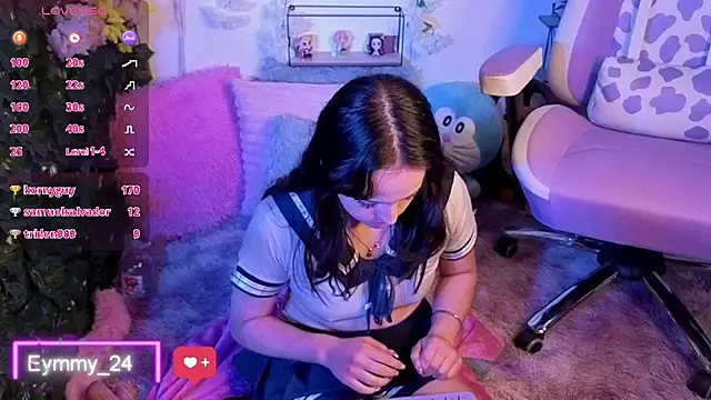 Eymmy_24 webcam