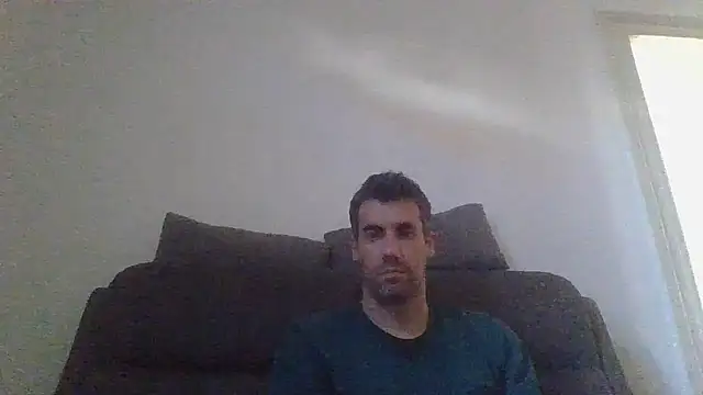 JulioIsHere4you webcam