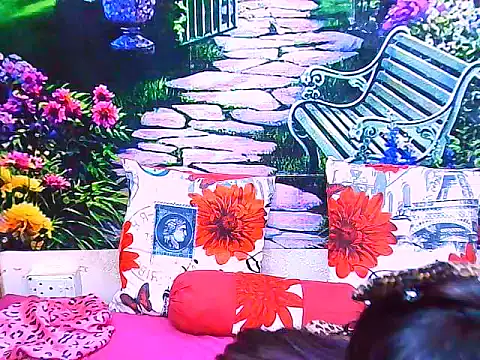 IndianPretty14u2Luv webcam