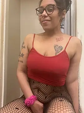Desirae_Luciano webcam
