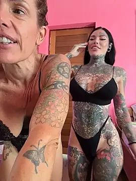 mommyselenafit_ webcam
