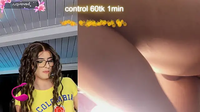 JESSI_NAOMI webcam