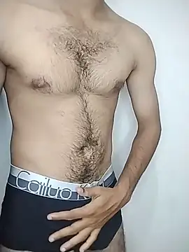 Mr_Hotyy webcam