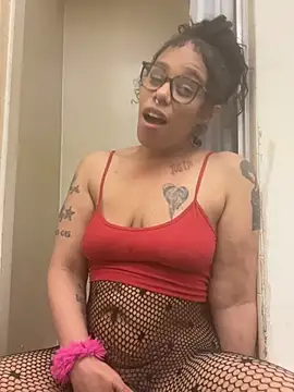 Desirae_Luciano webcam