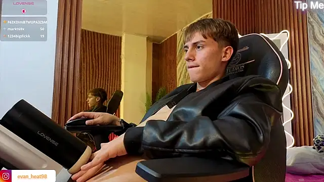 EVAN_TAY webcam