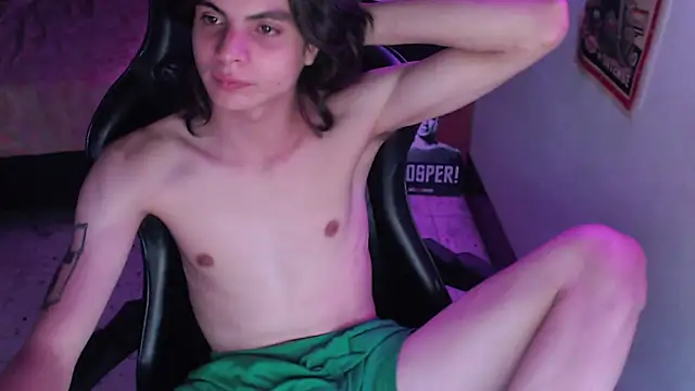 Elastic_Fantasy webcam
