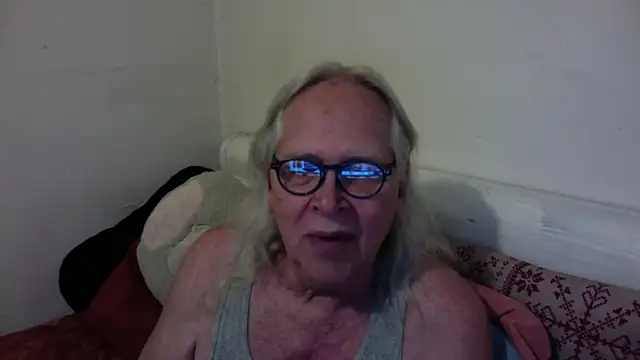 OldLadySara webcam