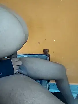 Me_rowdy_telugucouple webcam