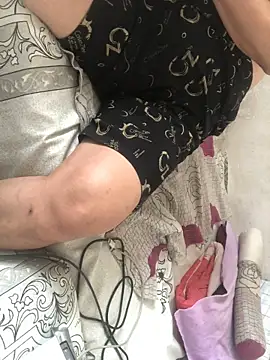 yaocaobi8 - Yaocaobi8's free webcam - UK Sex Cams