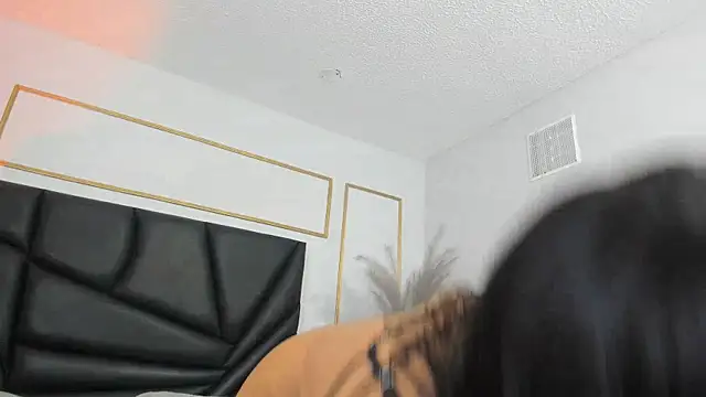 Dannae_Lux webcam