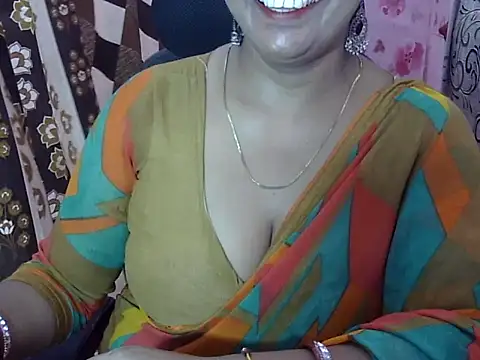 Asha_04 webcam