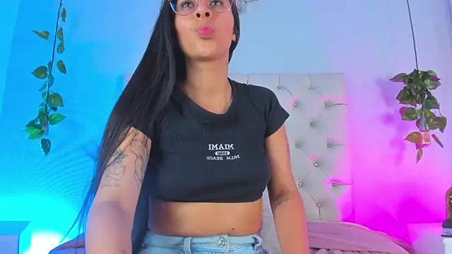 charlotte_collins2_ webcam
