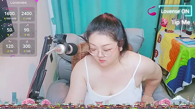 AngelwithEcup webcam