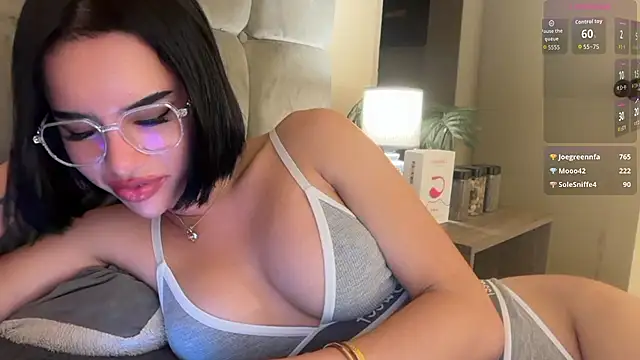 youngstunnagirl webcam