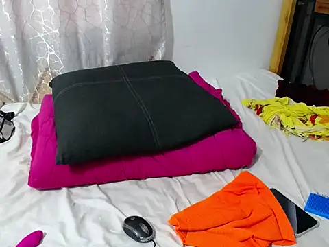 KittyFay webcam