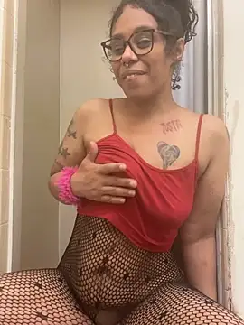 Desirae_Luciano webcam