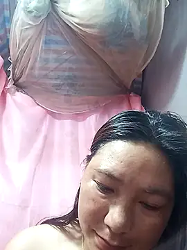 Hena__ webcam
