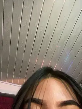 Lana_Hands webcam