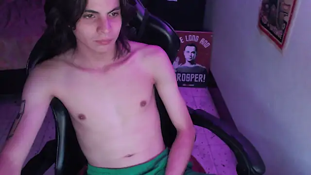 Elastic_Fantasy webcam