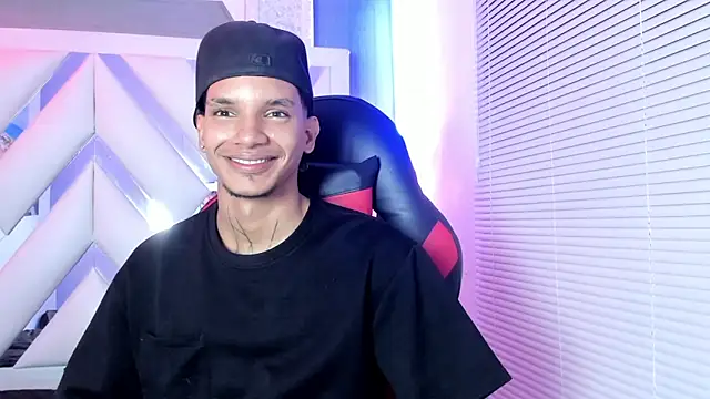 kai_storm77 webcam