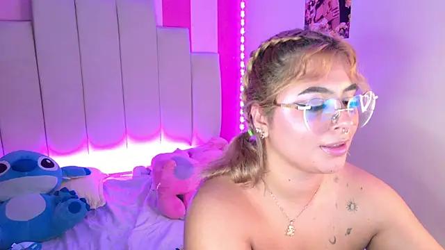 AliiceBrown_ webcam