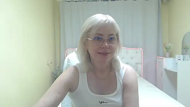 LaurenWishy webcam