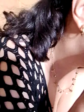 charmoutak_nada webcam