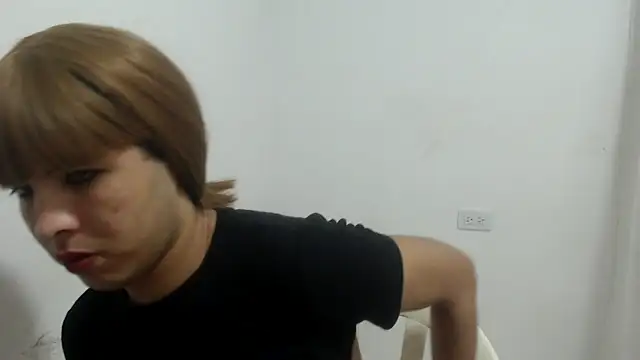 estefania224 webcam