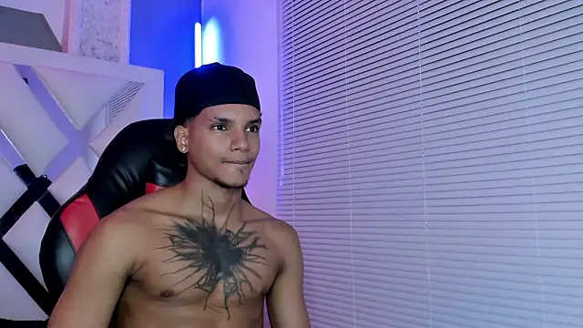 kai_storm77 webcam
