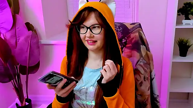 CarolGiggly webcam