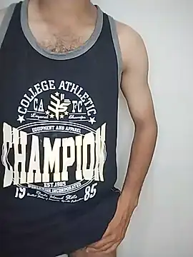 Mr_Hotyy webcam