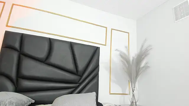 Dannae_Lux webcam