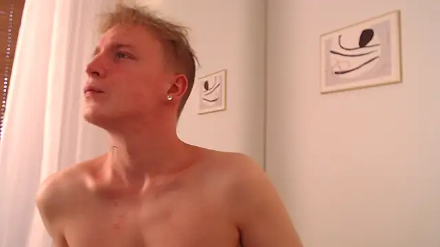 AlexxSweet webcam