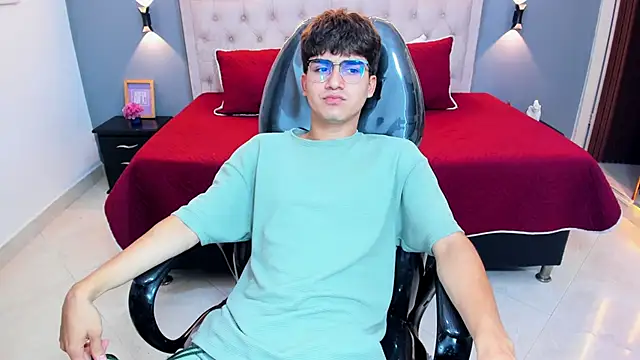 Tommy18__ webcam