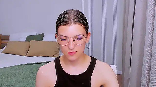 AnnaThorne webcam