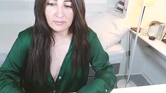 naughty_sarahh webcam