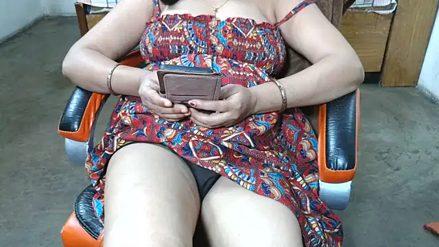 Cute_Mahi22 webcam