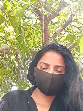 kajalbhabhi44 webcam