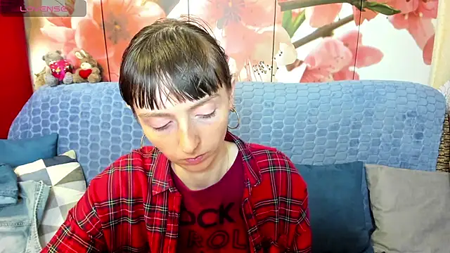 TayanaJons webcam