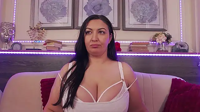 bustyeva_ - BustyEva_'s free webcam - UK Sex Cams
