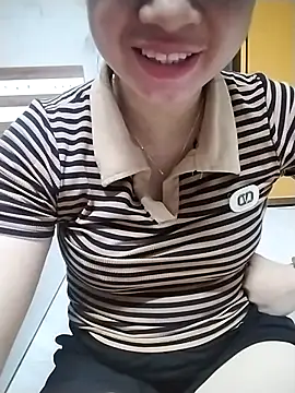 Girl_lovebaby webcam